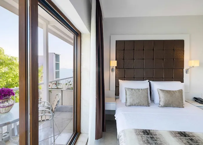Elite Hotel