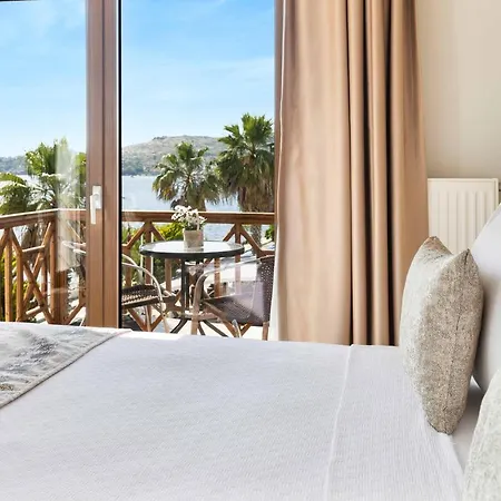 Elite Hotel 4*