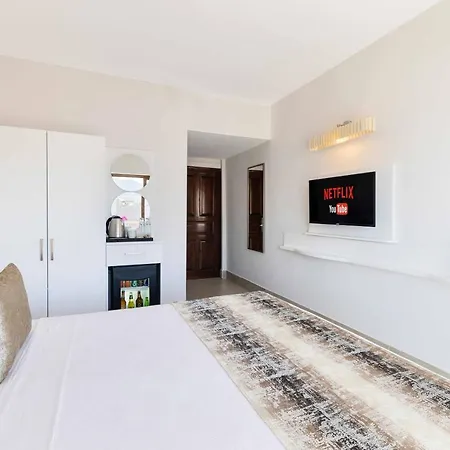 Elite Hotel 4*